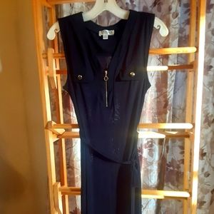 Black sleeveless dress by SOHO.